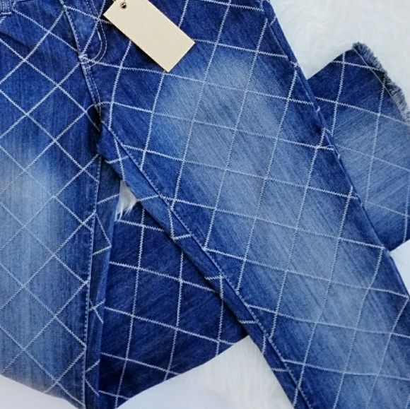 Almost Famous Stitch Pattern Jeans - Picture 9 of 11